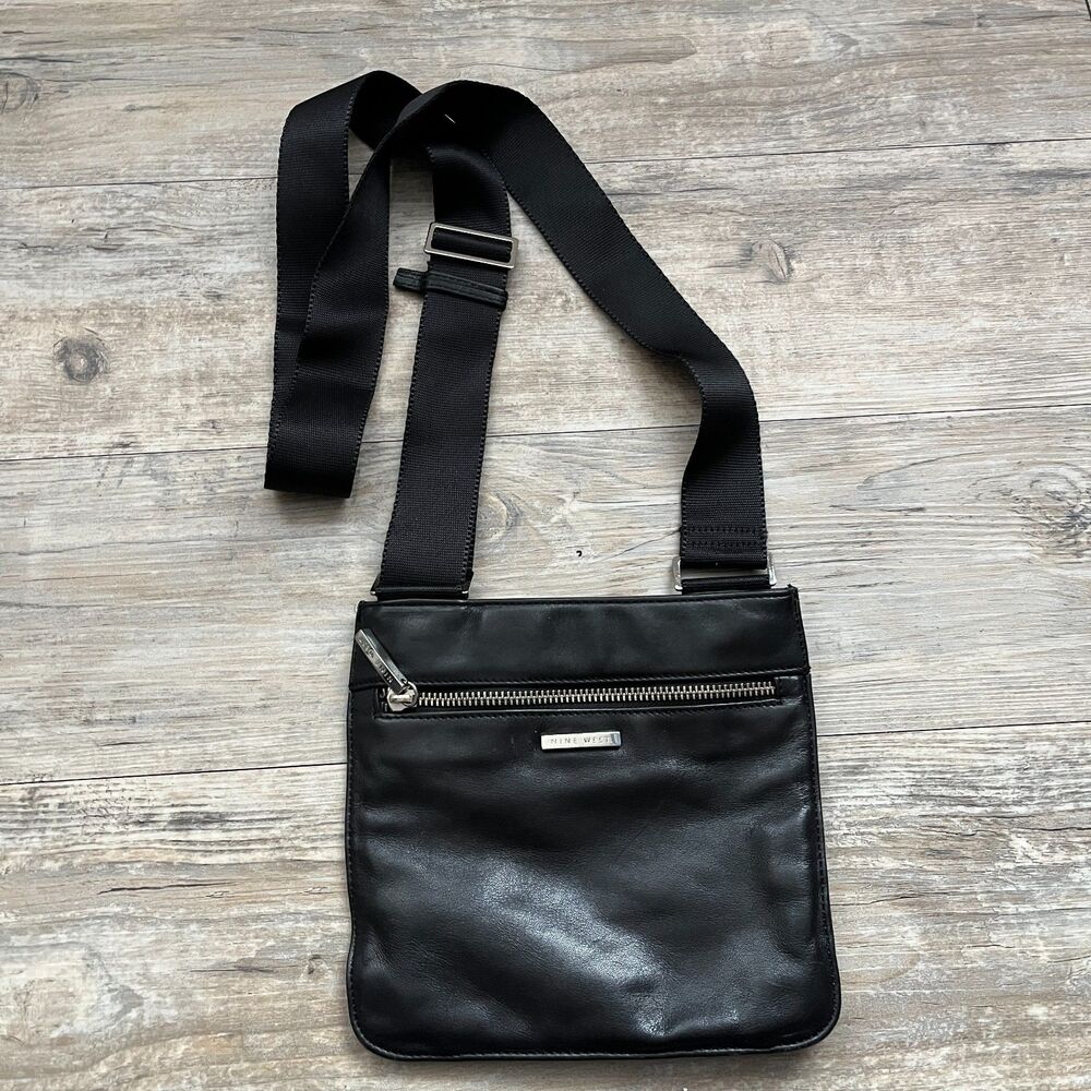 Nine West Leather Crossbody Bag Black Vintage 90s Minimalist Silver Hardware